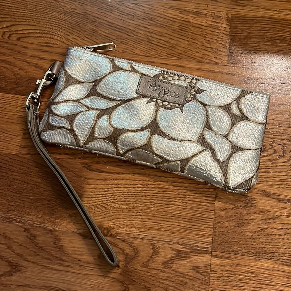 Metallic clutch
